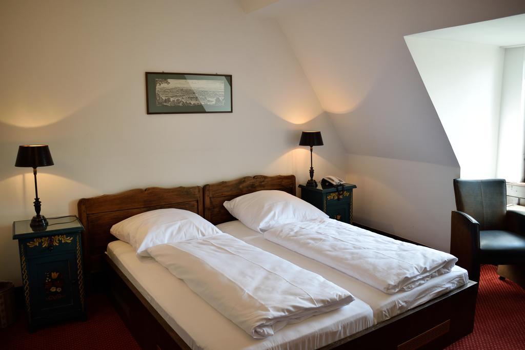 Schlosshotel Gotzenburg Jagsthausen Buitenkant foto
