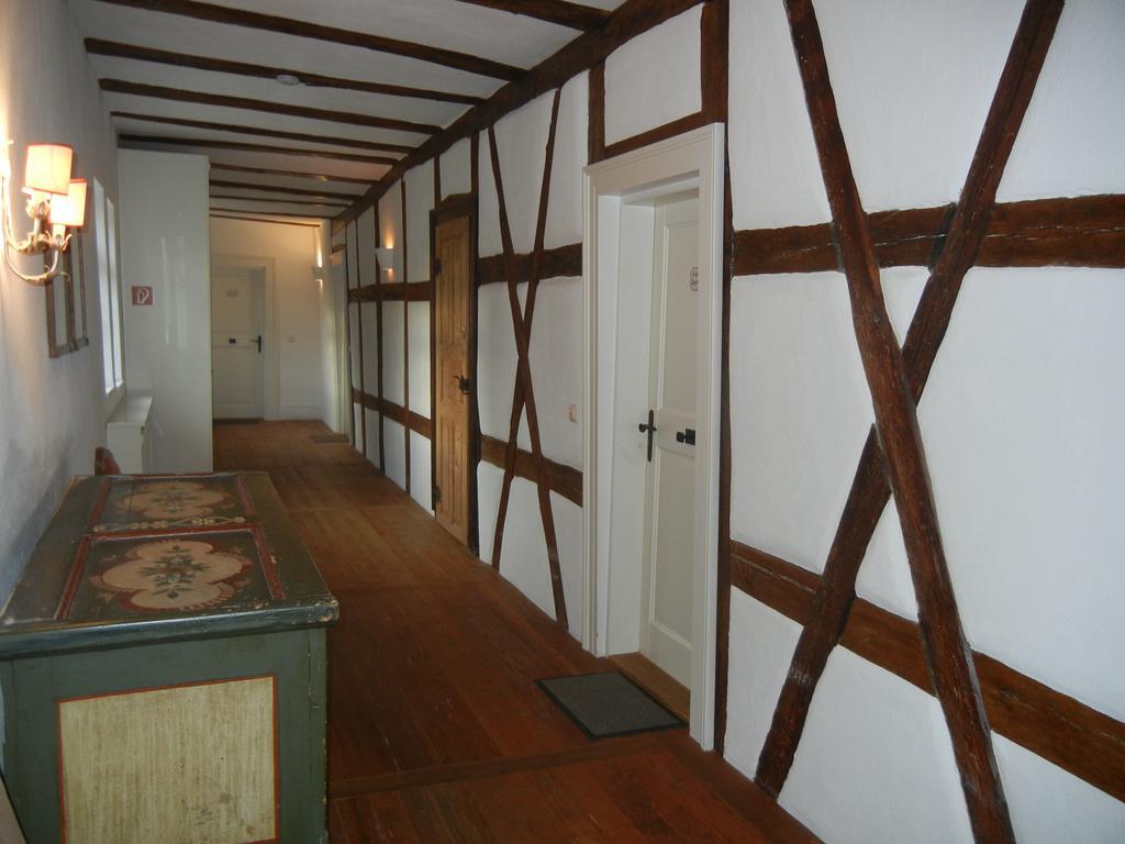 Schlosshotel Gotzenburg Jagsthausen Buitenkant foto