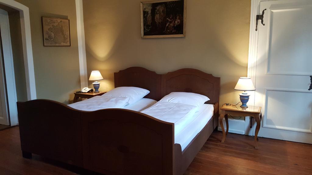 Schlosshotel Gotzenburg Jagsthausen Buitenkant foto