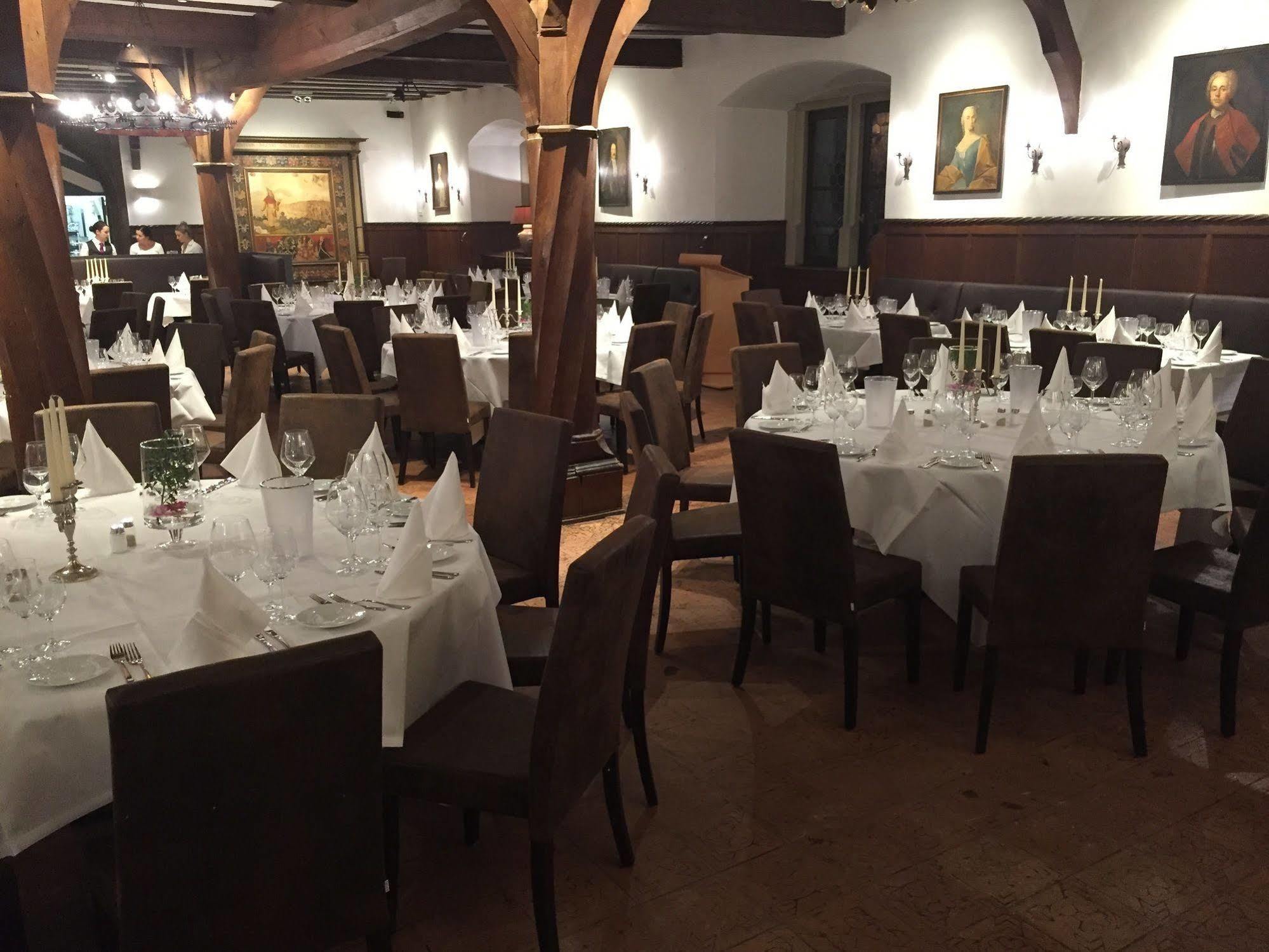 Schlosshotel Gotzenburg Jagsthausen Buitenkant foto